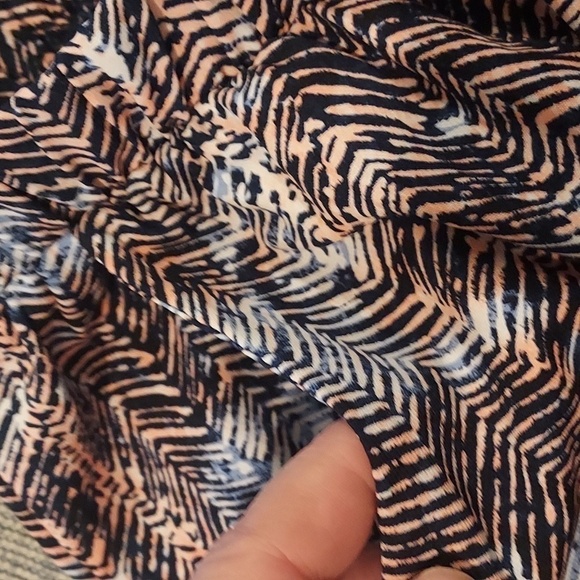 Fab'rik Lightweight Shorts size S - Picture 5 of 6